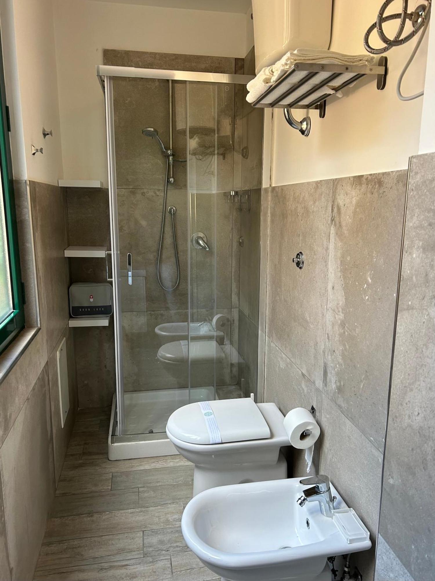 Casa Iaia Apartment เนเปิลส์ ภายนอก รูปภาพ